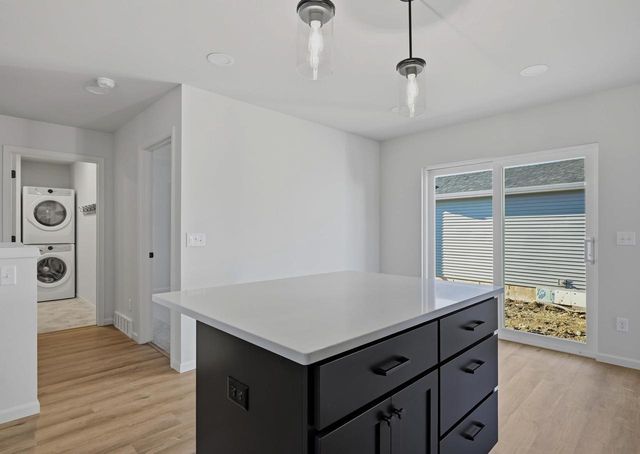 1677 Waverly Way, Verona, WI 53593