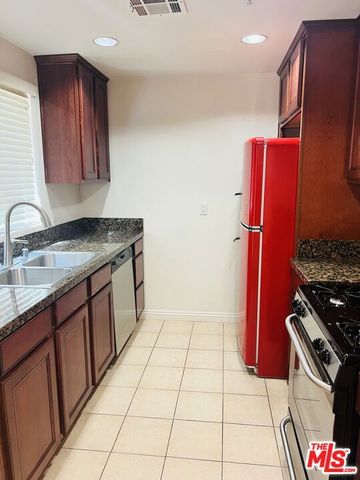 5719 Camellia Avenue 109, North Hollywood, CA 91601