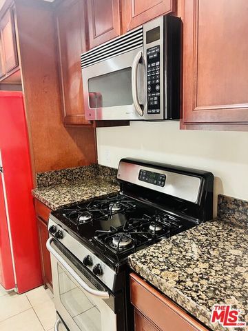 5719 Camellia Avenue 109, North Hollywood, CA 91601