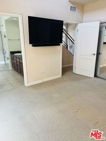 5719 Camellia Avenue 109, North Hollywood, CA 91601
