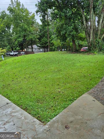 6006 Blackhawk Trail SE, Mableton, GA 30126