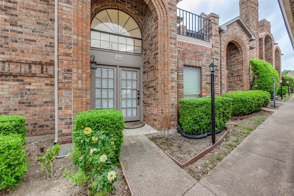 3500 E Park Boulevard 104, Plano, TX 75074