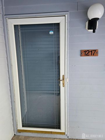 1217 Aspen Drive, Plainsboro, NJ 08536