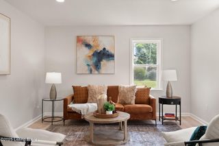 2221 Elmhurst Ave, Louisville, KY 40216