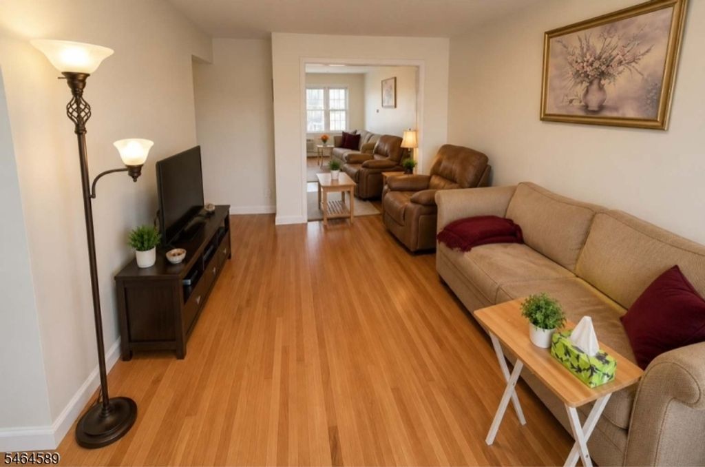 605 Grove St E4, Clifton City, NJ 07013 — photo 2