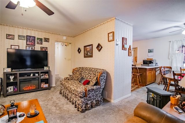 82 Highland Lake Circle, Washington, WV 26181