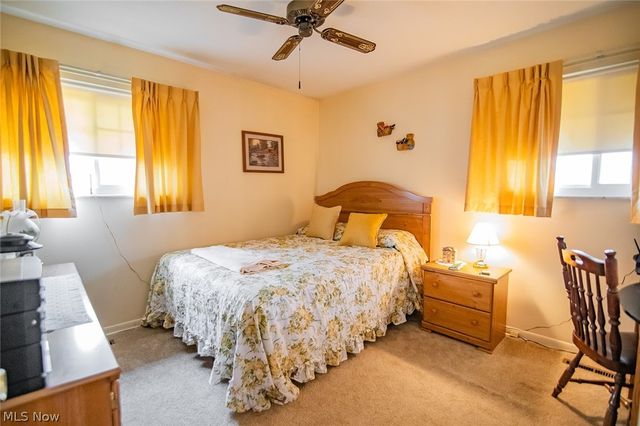 82 Highland Lake Circle, Washington, WV 26181