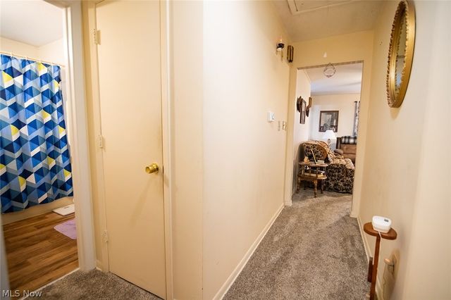 82 Highland Lake Circle, Washington, WV 26181