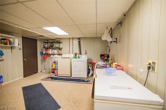 82 Highland Lake Circle, Washington, WV 26181