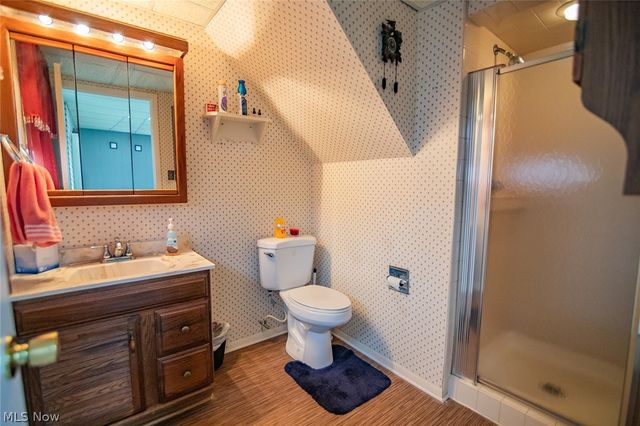 82 Highland Lake Circle, Washington, WV 26181