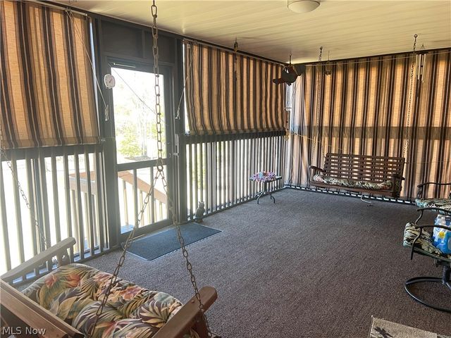 82 Highland Lake Circle, Washington, WV 26181