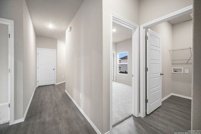 725 Canyon View, Seguin, TX 78155