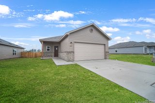 725 Canyon View, Seguin, TX 78155
