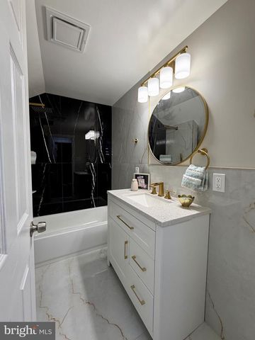 2 YALE RD, Wilmington, DE 19805