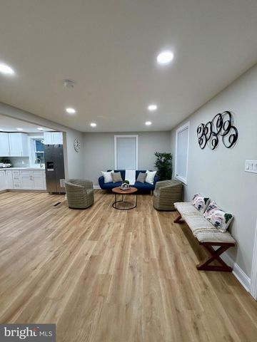 2 YALE RD, Wilmington, DE 19805