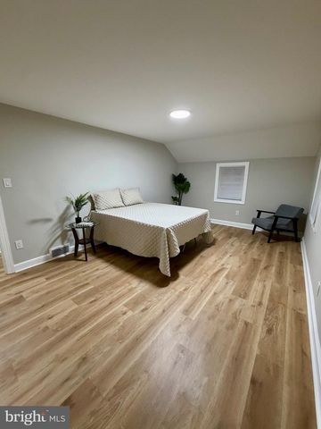 2 YALE RD, Wilmington, DE 19805