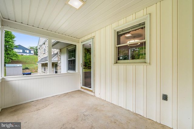 139 ROCK RD, Honey Brook, PA 19344