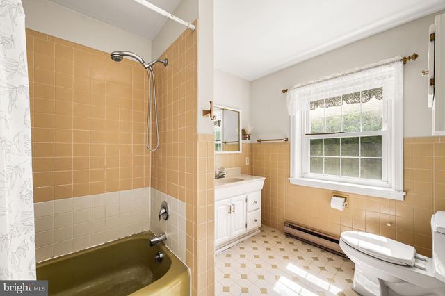 139 ROCK RD, Honey Brook, PA 19344