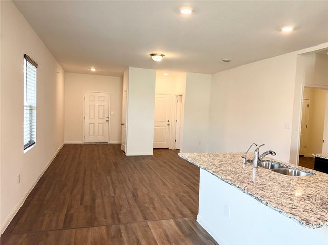 360 Bell Rings DR, Jarrell, TX 76537