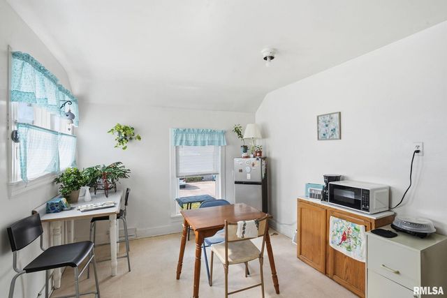 1918 6TH Avenue, Moline, IL 61265