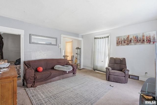 1918 6TH Avenue, Moline, IL 61265