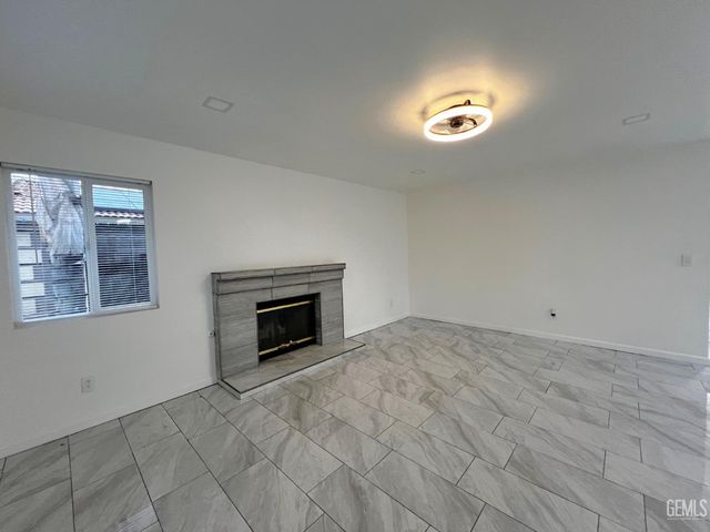 1416 Badger Pass Avenue, Bakersfield, CA 93307