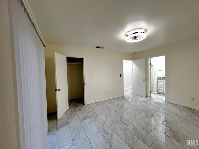 1416 Badger Pass Avenue, Bakersfield, CA 93307