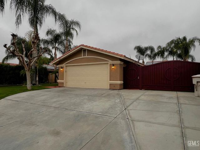 1416 Badger Pass Avenue, Bakersfield, CA 93307