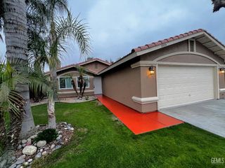1416 Badger Pass Avenue, Bakersfield, CA 93307
