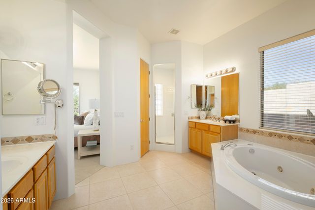 11266 E WHITETHORN Drive, Scottsdale, AZ 85262