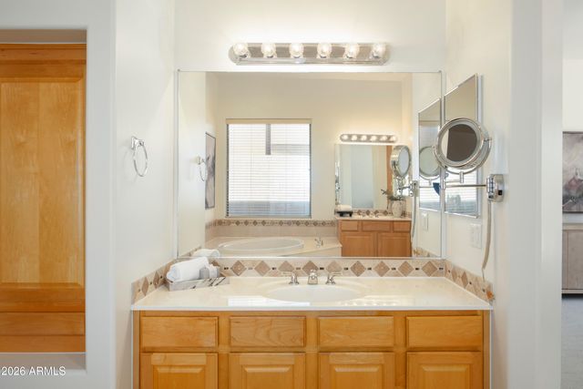 11266 E WHITETHORN Drive, Scottsdale, AZ 85262