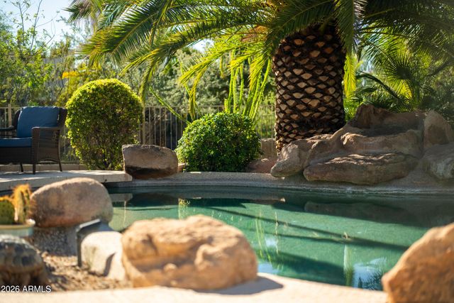 11266 E WHITETHORN Drive, Scottsdale, AZ 85262