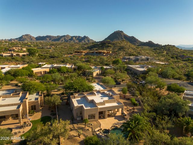 11266 E WHITETHORN Drive, Scottsdale, AZ 85262