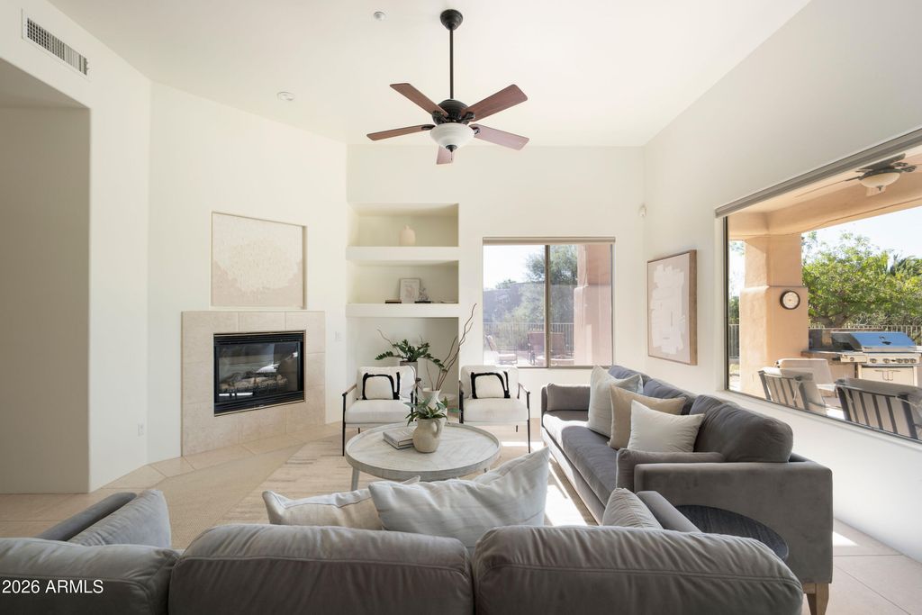 11266 E WHITETHORN Drive, Scottsdale, AZ 85262 — photo 2