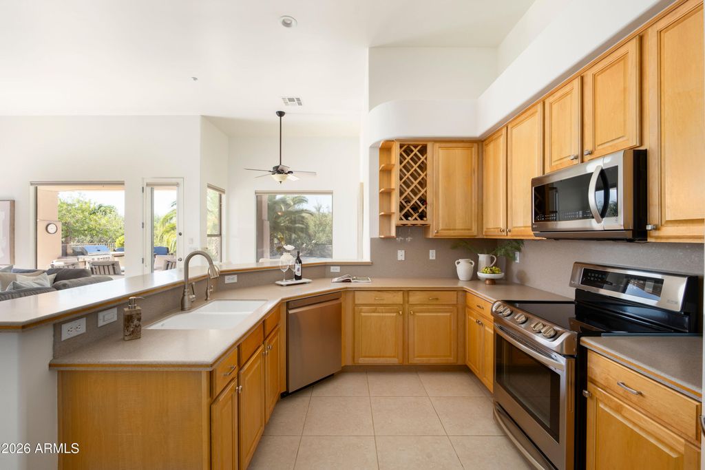 11266 E WHITETHORN Drive, Scottsdale, AZ 85262 — photo 5