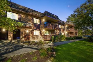 7920 Woodglen Lane 207, Downers Grove, IL 60516