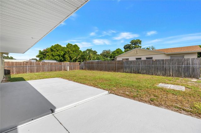 2918 SANDPOINTE DRIVE, Bradenton, FL 34205