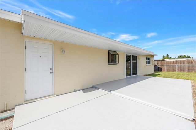 2918 SANDPOINTE DRIVE, Bradenton, FL 34205