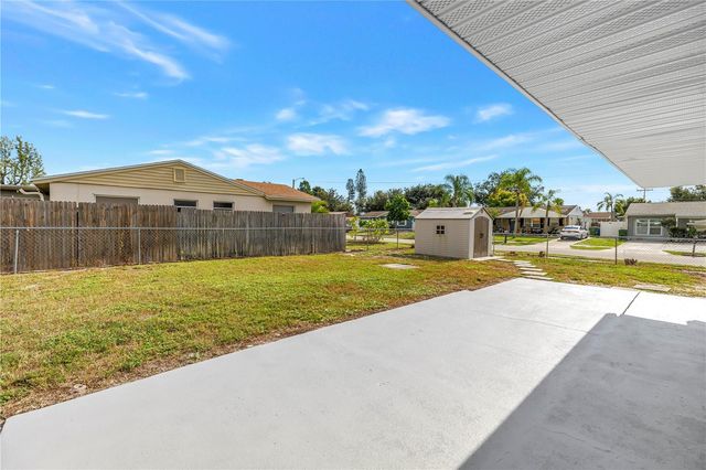 2918 SANDPOINTE DRIVE, Bradenton, FL 34205