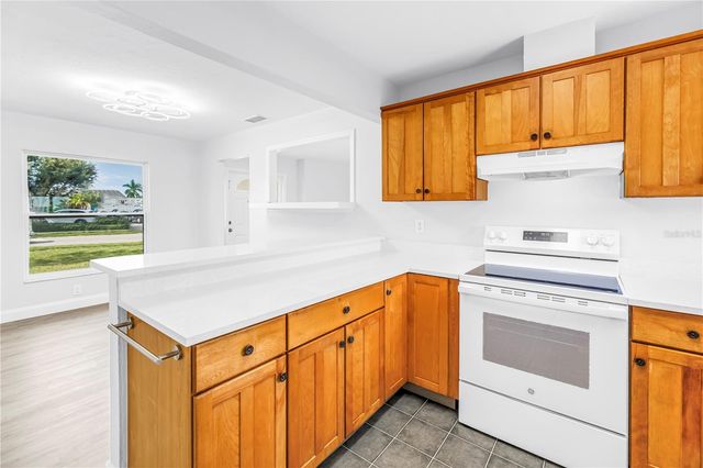2918 SANDPOINTE DRIVE, Bradenton, FL 34205