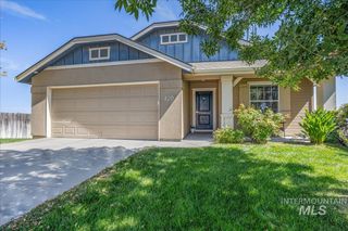 420 S Willow Tree Ave, Kuna, ID 83634