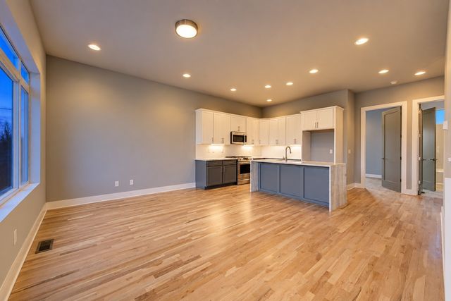 970 Youngs Ln Apt K, Nashville, TN 37207
