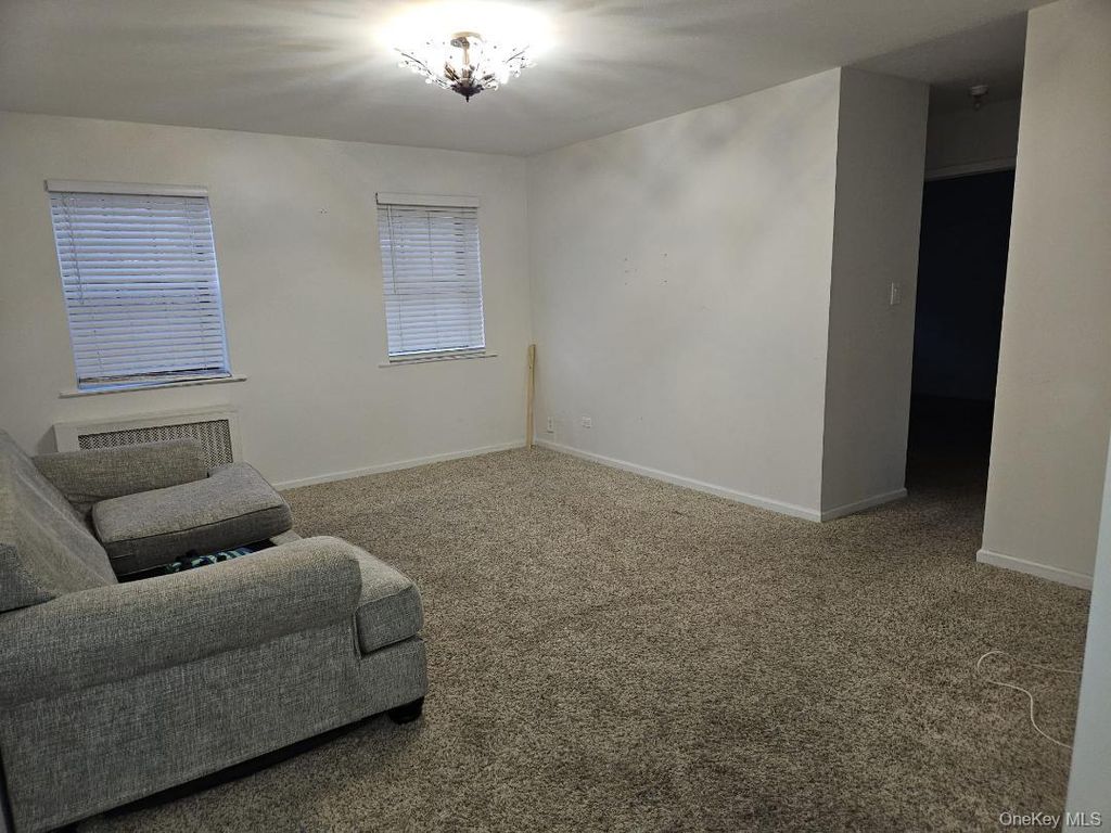 144-17 79 Avenue 2D, Kew Garden Hills, NY 11367 — photo 2