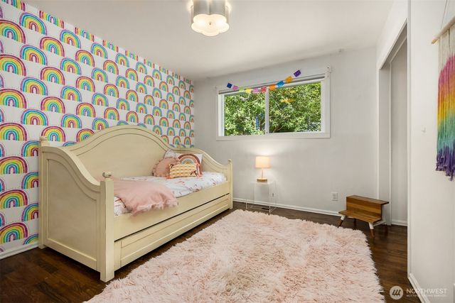 10430 NE Cascade Avenue, Bainbridge Island, WA 98110