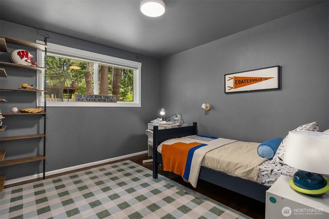 10430 NE Cascade Avenue, Bainbridge Island, WA 98110