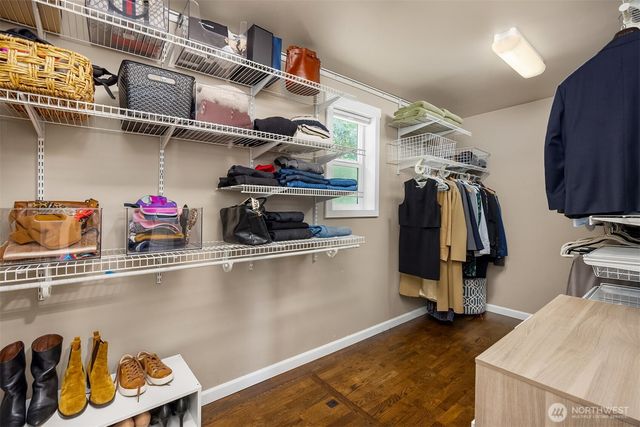 10430 NE Cascade Avenue, Bainbridge Island, WA 98110