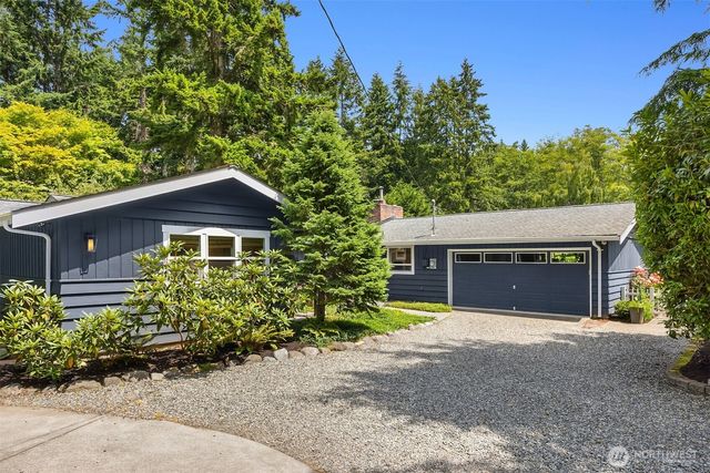 10430 NE Cascade Avenue, Bainbridge Island, WA 98110
