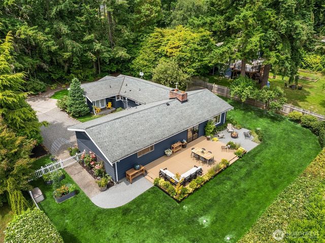 10430 NE Cascade Avenue, Bainbridge Island, WA 98110