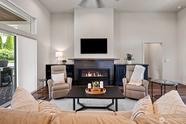 4619 W Maple Lane Circle NW, Gig Harbor, WA 98335