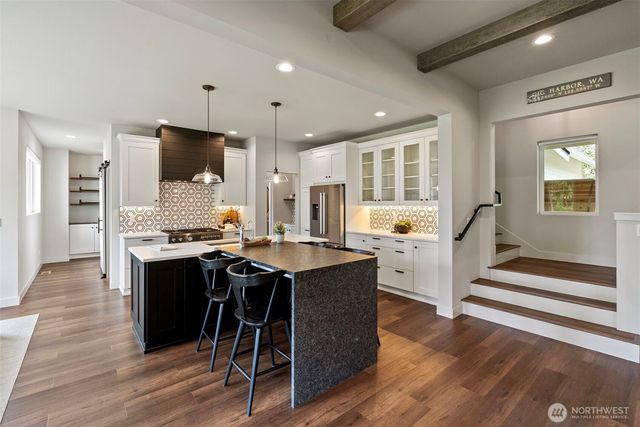 4619 W Maple Lane Circle NW, Gig Harbor, WA 98335